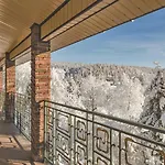 Favar Carpathians Apartment