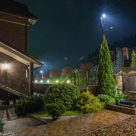 Favar Carpathians Apartment Skhidnytsia